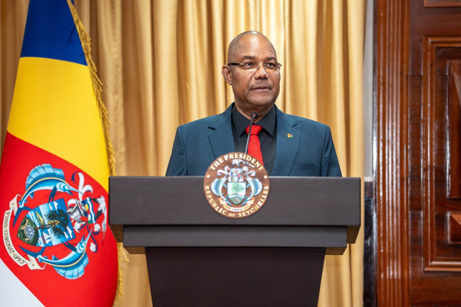 Independent Volcère Names Port-Louis as Presidential Running Mate
