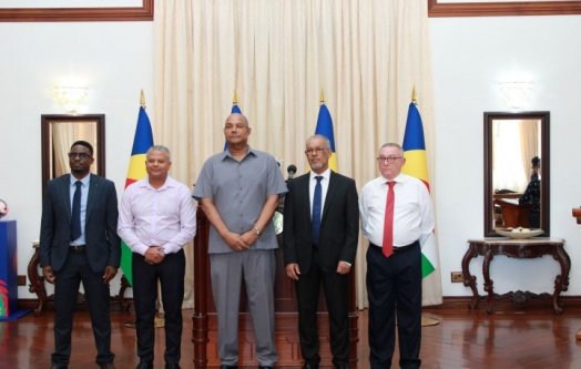 President Oversees Swearing in of Commission of Inquiry into Montagne Posée Prison Incident