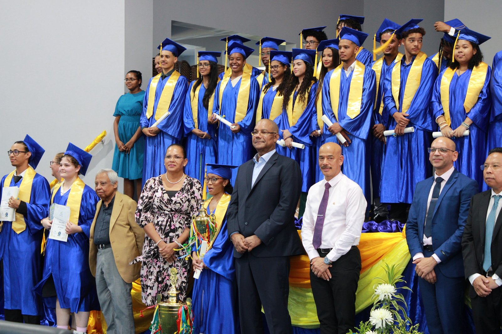 Top student Erin Padayachy honoured with President’s Cup.
